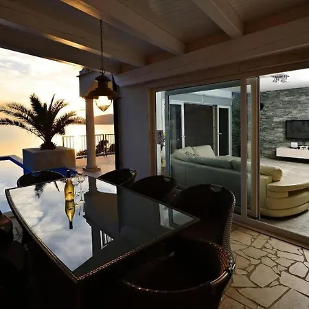 Prázdninový dům Ferienvilla Mar - Insel Krk - Direkt Am By Interhome *